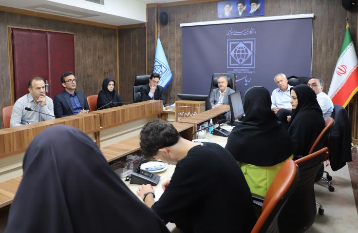 شورای صنفی دانشجویان با رئیس دانشگاه دیدار و گفتگو کردند